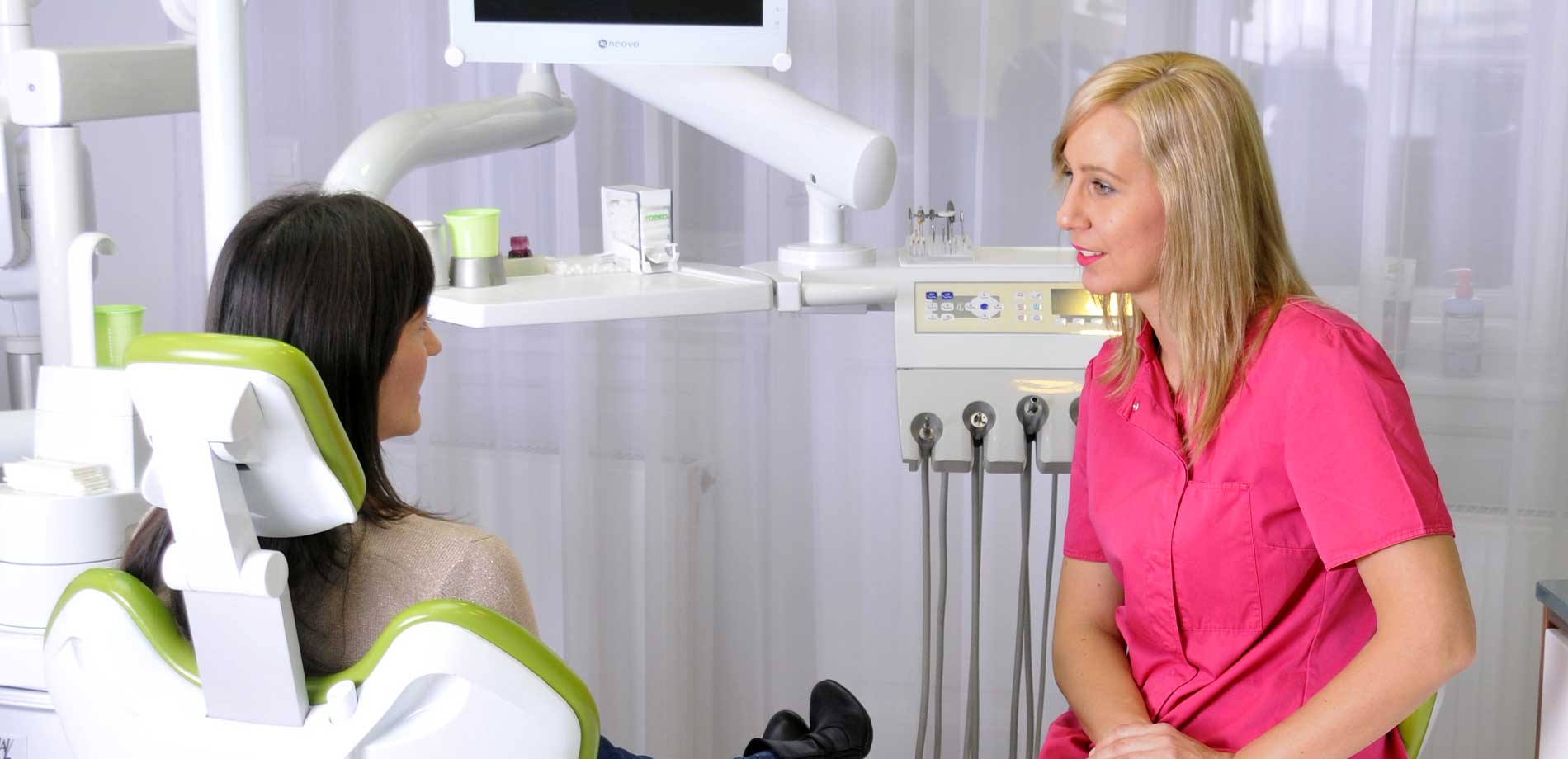 Dentiste Hongrie avec patiente française